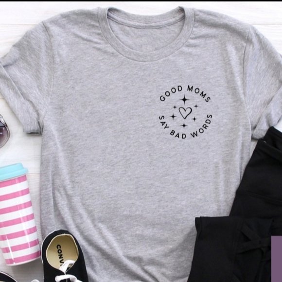 BNWT GOOD MOMS TEE - Picture 1 of 1